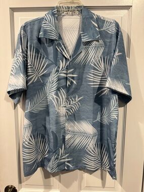 Men's Blue Tropical Print Short-Sleeve Shirt size Large